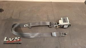 Gebruikte Gordelspanner rechts Ford Focus 3 Wagon 1.0 Ti-VCT EcoBoost 12V 100 Prijs € 60,00 Margeregeling aangeboden door LvS Carparts