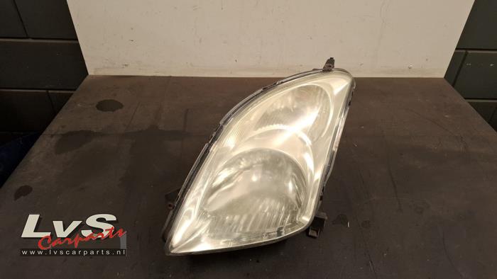 Suzuki Swift Scheinwerfer links