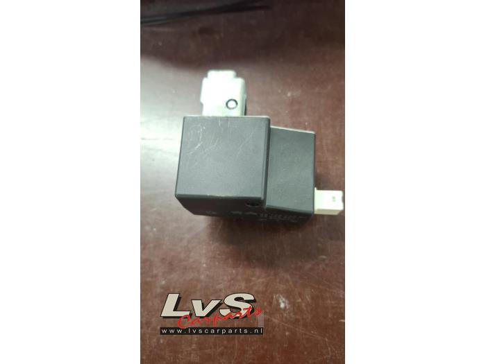 Citroen C4 Picasso Steering lock