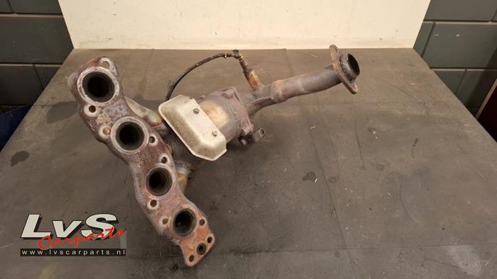 Suzuki Swift Abgaskrümmer + Katalysator