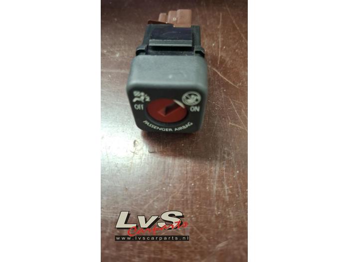 Citroen C4 Picasso Airbag switch