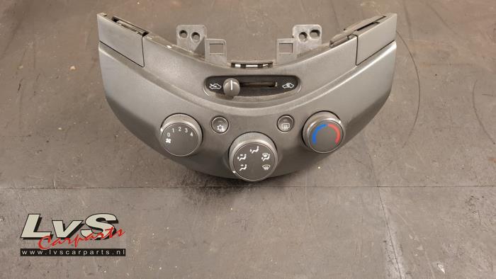 Chevrolet Spark Heater control panel