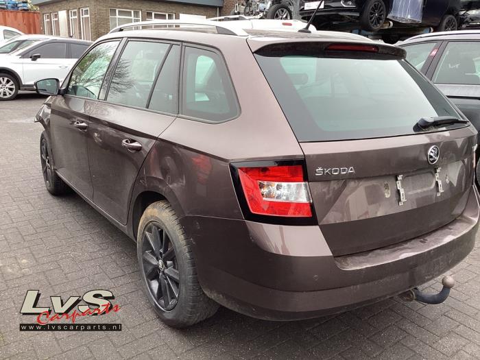 Skoda Fabia Rücklicht links
