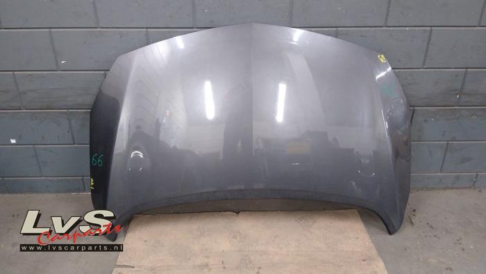 Opel Astra Capot