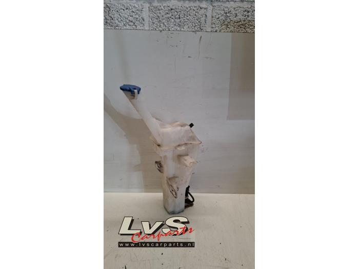 Kia Picanto Front windscreen washer reservoir