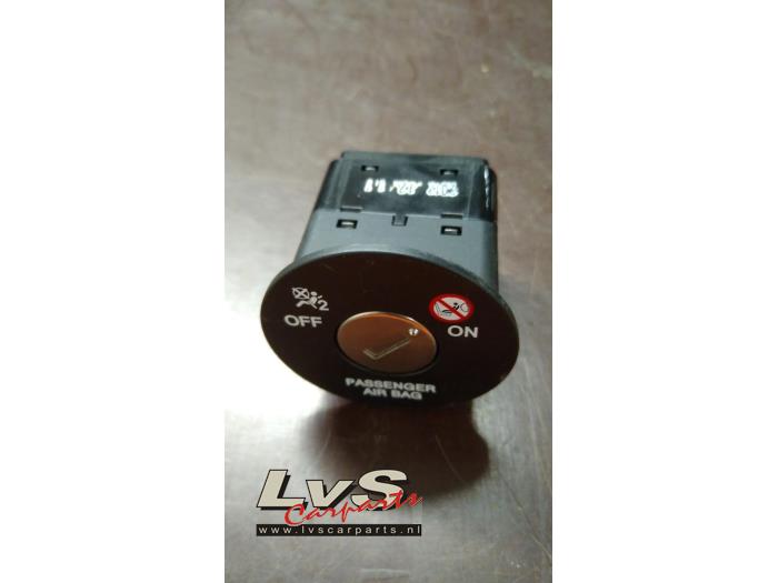 Kia Picanto Airbag switch
