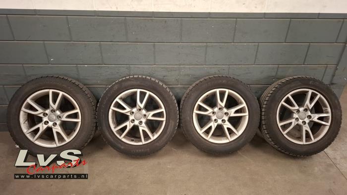 Audi Q3 Velgen set + winterbanden