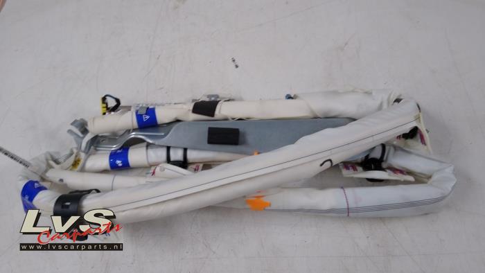 Volkswagen Tiguan Airbag hemel links