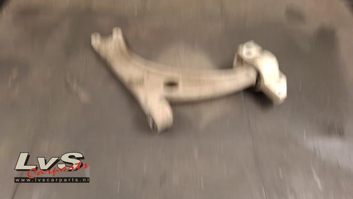 Volkswagen Tiguan Draagarm links-voor