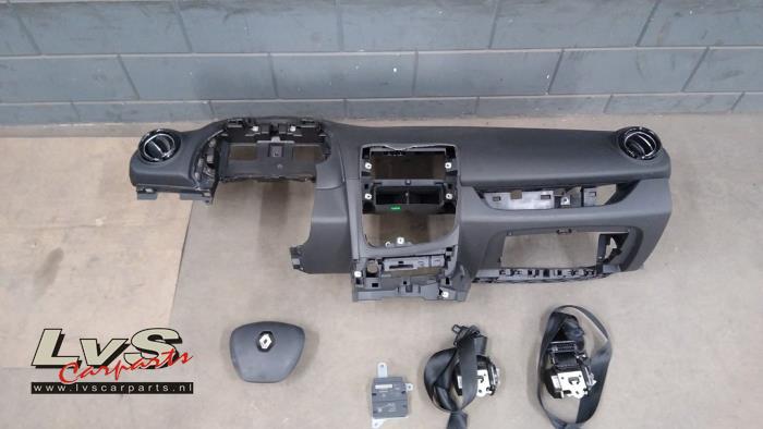 Renault Clio Airbag set + dashboard