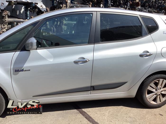 Hyundai IX20 Portier 4Deurs links-achter
