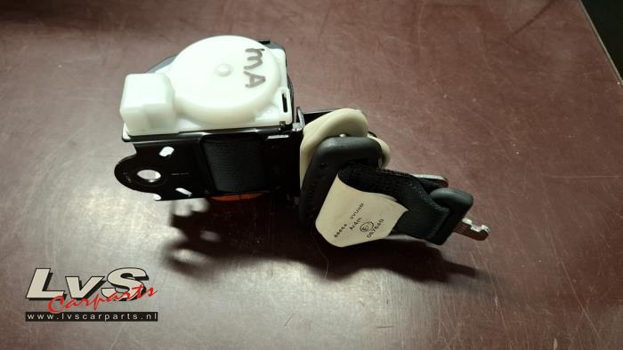 Nissan Note Rear seatbelt, centre