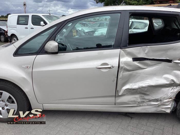 Kia Venga Portier 4Deurs links-voor