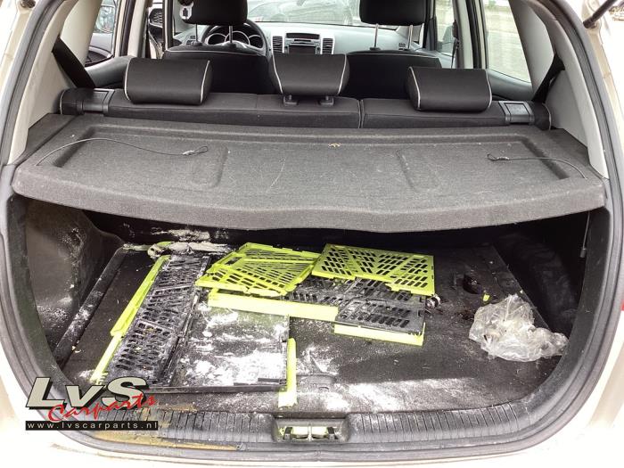 Kia Venga Parcel shelf
