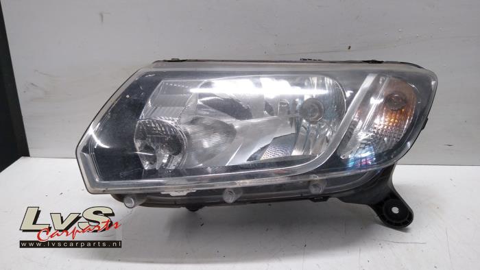 Dacia Sandero Phare gauche