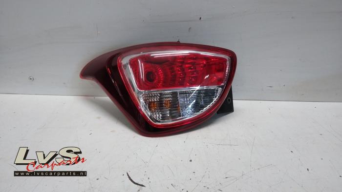 Hyundai I10 Feu arrière gauche