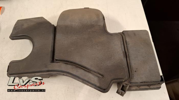Peugeot 108 Air box