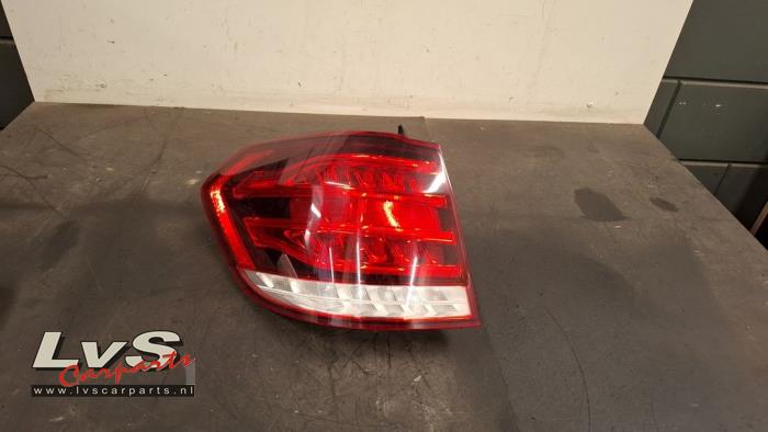 Mercedes E-Klasse Achterlicht links
