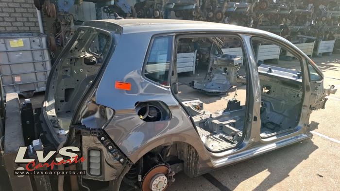 Volkswagen Golf Sportsvan Metal cutting part right rear