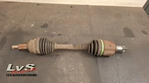 Gebruikte Homokineetas links-voor Mitsubishi Outlander (CW) 2.4 16V Mivec 4x4 Prijs € 50,00 Margeregeling aangeboden door LvS Carparts