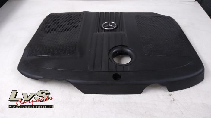 Mercedes E-Klasse Couverture moteur