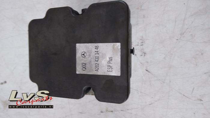 Mercedes E-Klasse ABS pump