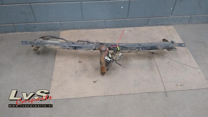 Volkswagen Caddy Crochet d'attelage