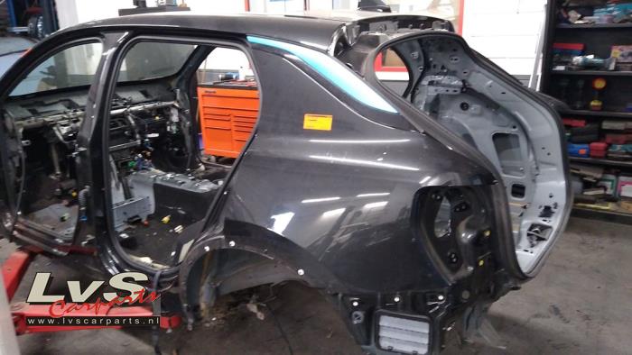 Lynk & Co 01 Metal cutting part left rear