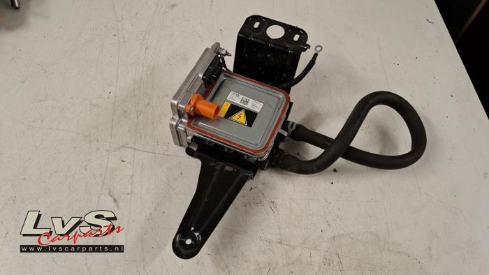 Lynk & Co 01 Radiator fluid heating module
