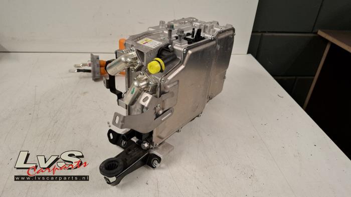 Lynk & Co 01 Inverter