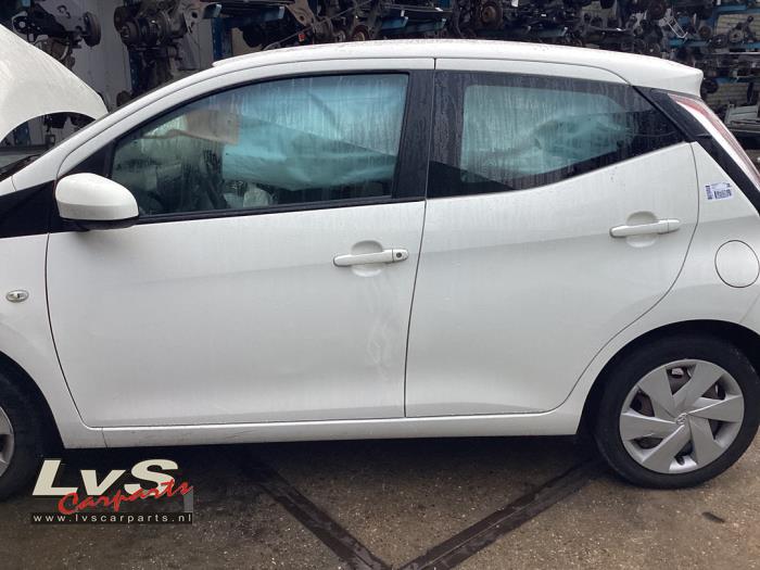 Toyota Aygo Portière 4portes arrière gauche