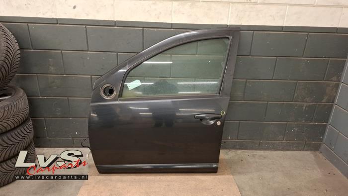 Dacia Sandero Portière 4portes avant gauche