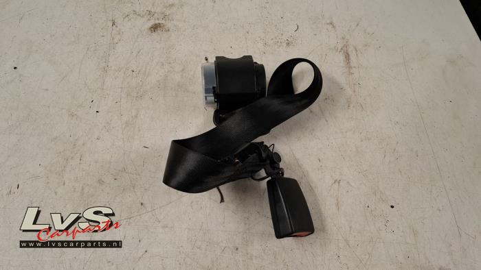 Audi A3 Rear seatbelt, centre