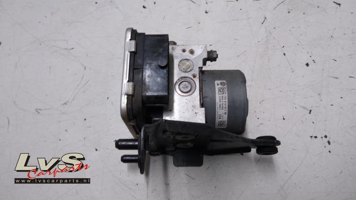 Volkswagen Caddy ABS pump