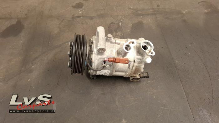 Volkswagen Caddy Pompe clim