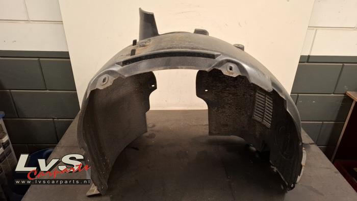 Volkswagen Caddy Passage de roue