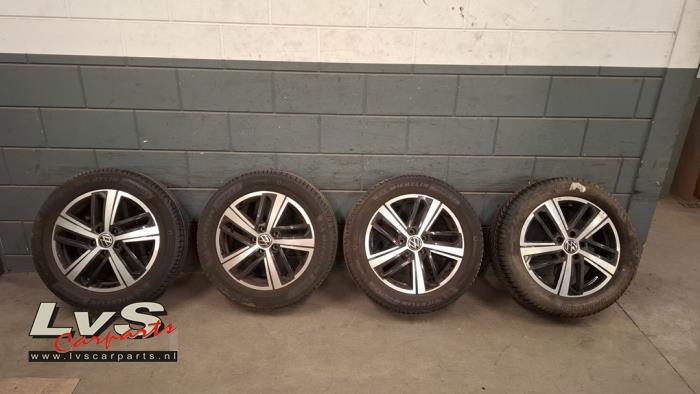 Volkswagen Caddy Set of wheels + tyres