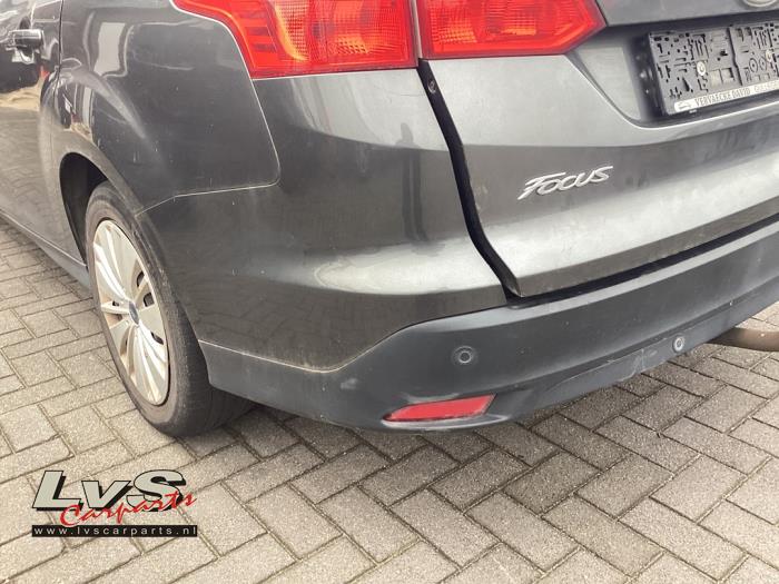 Ford Focus Stoßstange hinten