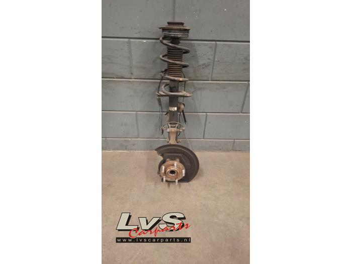 Nissan Juke Schokdemperpoot links-voor