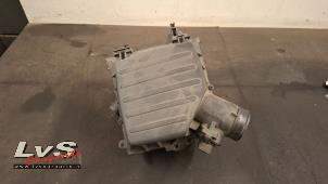 Gebruikte Luchtfilterhuis Opel Adam 1.2 16V Prijs € 40,00 Margeregeling aangeboden door LvS Carparts