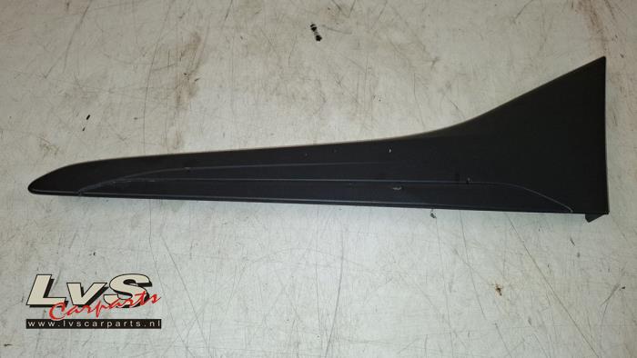 Peugeot 108 A-stijl Afdekkap links