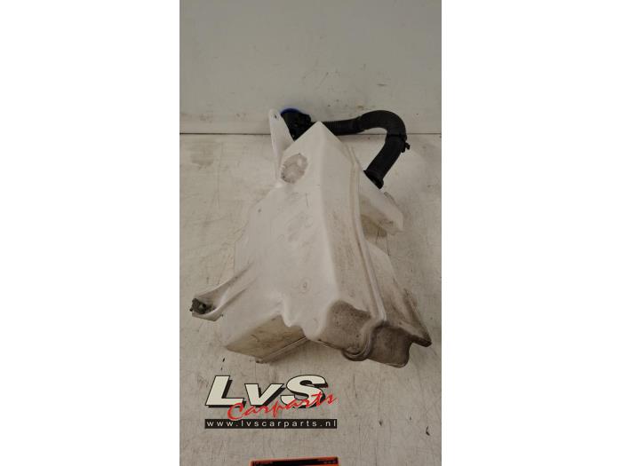 Ford Focus Ruitensproeiertank voor