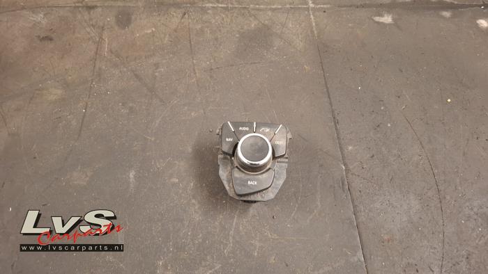 Opel Insignia MMI schakelaar