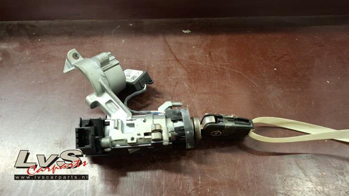 Opel Adam Serrure de contact + clé