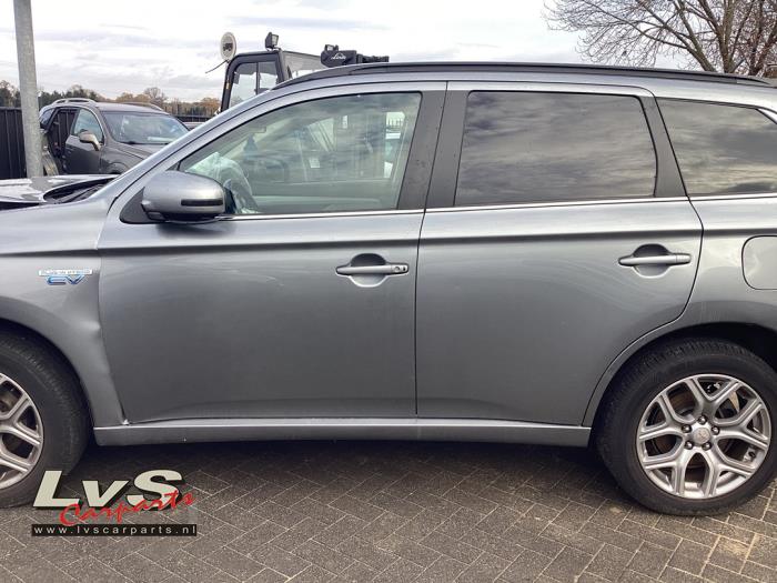 Mitsubishi Outlander Portier 4Deurs links-voor