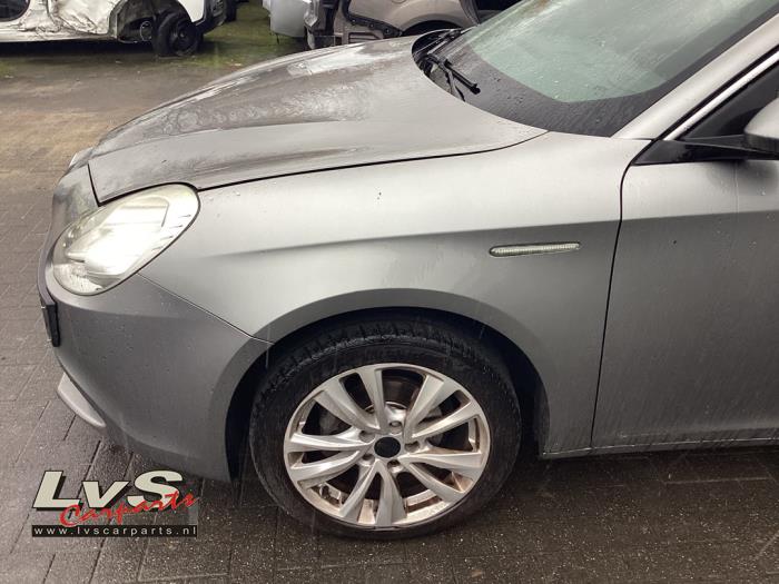 Alfa Romeo Giulietta Scherm links-voor