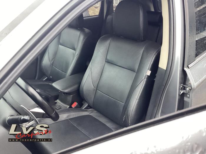 Mitsubishi Outlander Bekleding Set (compleet)