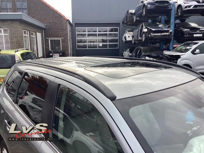 Mitsubishi Outlander Schuifdak