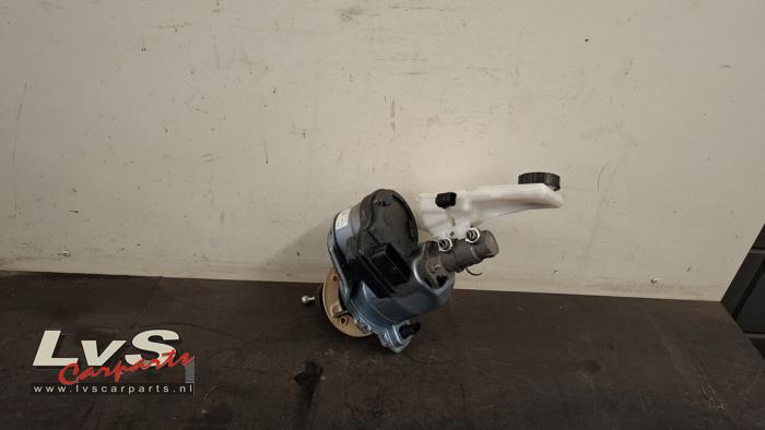 Lynk & Co 01 Assistant de freinage