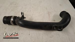 Gebruikte Luchtinlaat slang Ford Focus 4 1.5 EcoBoost 12V 150 Prijs € 22,00 Margeregeling aangeboden door LvS Carparts